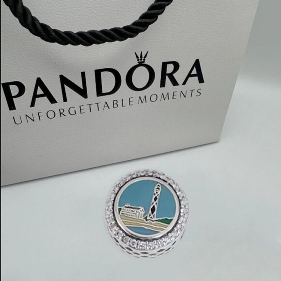 Pandora Cape Lookout Lighthouse Exclusive Charm Bead Travel Charm S925 Silver - Picture 1 of 7